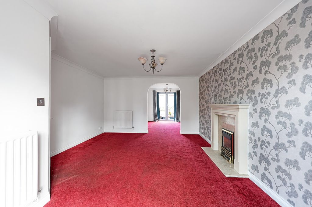 Property photo 3 of 20 4980605