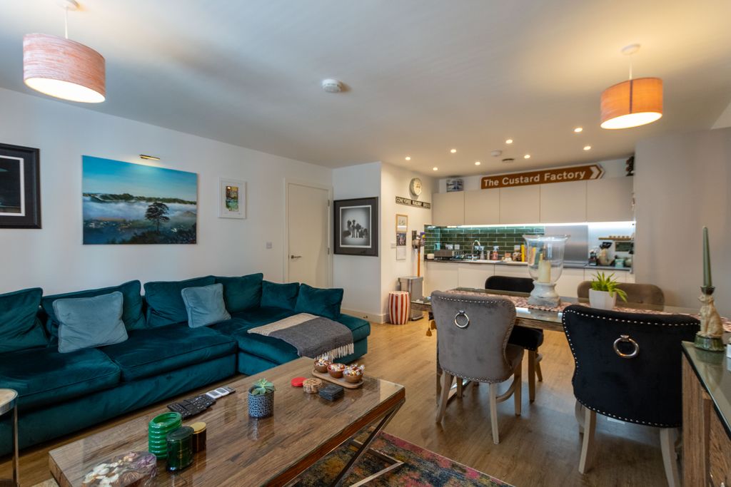 Property photo 3 of 10 Img_3477_1