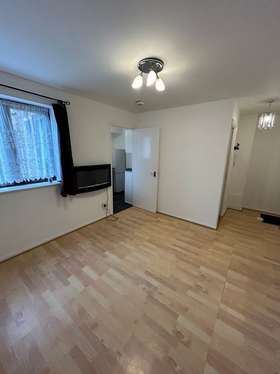 Property photo 3 of 9 Reception Room