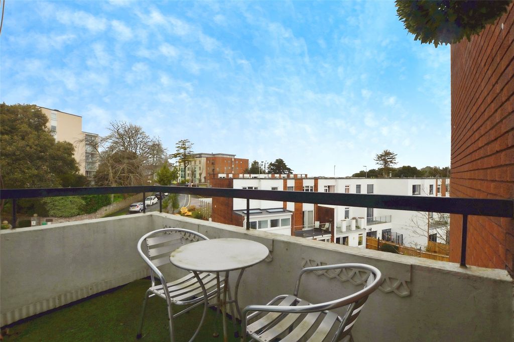 Property photo 1 of 7 Picture No. 13