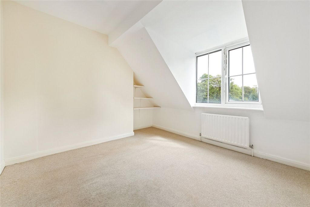 Property photo 3 of 10 Picture No. 18