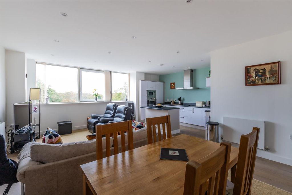 Property photo 2 of 16 17-9.Jpg