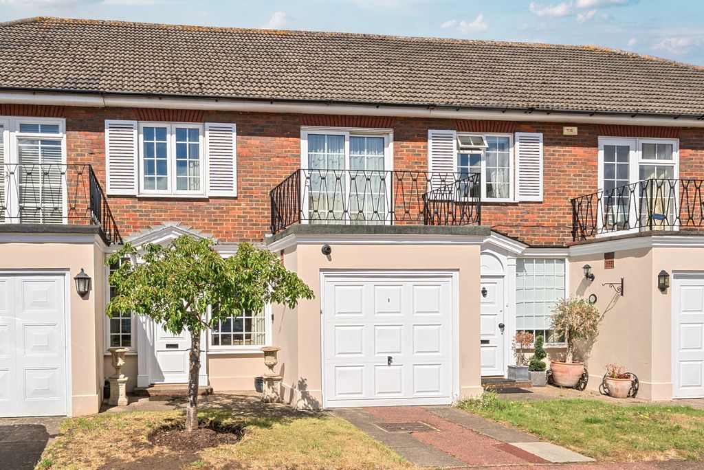 Property photo 1 of 15 1-6A27F05Fd3A91-1...