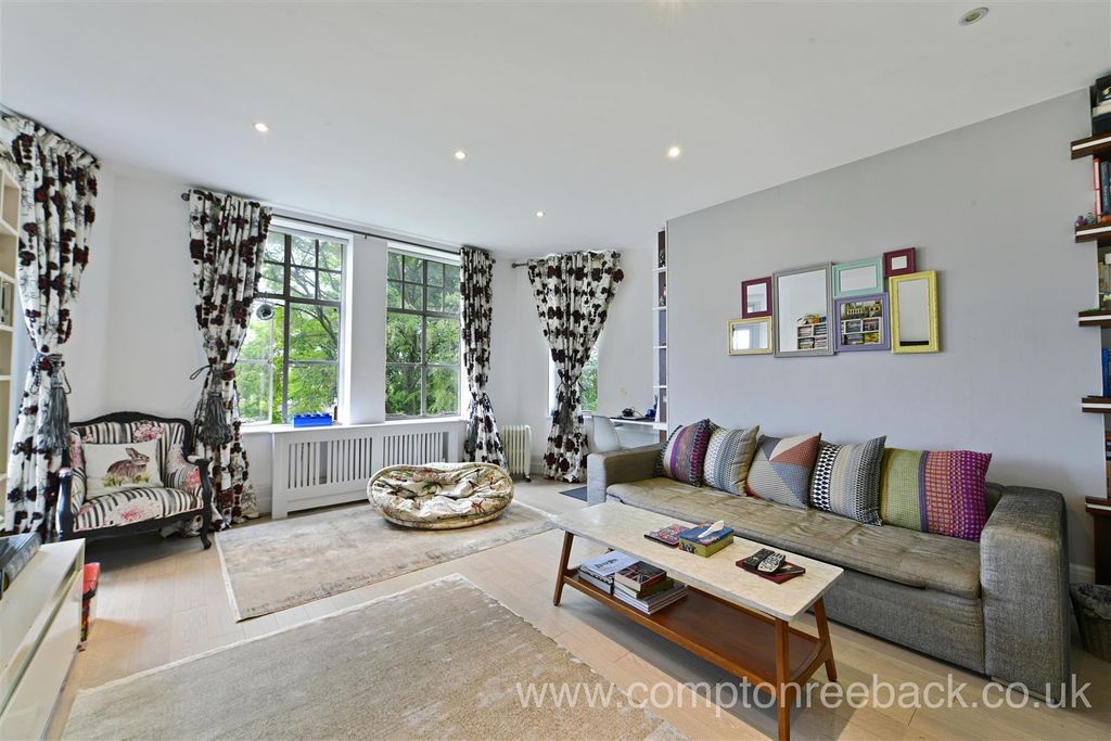 Property photo 1 of 10 Reception