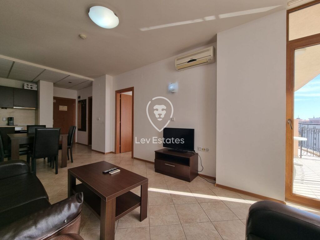 Property photo 3 of 16