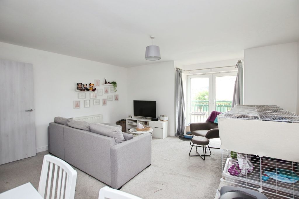Property photo 1 of 7 4389342