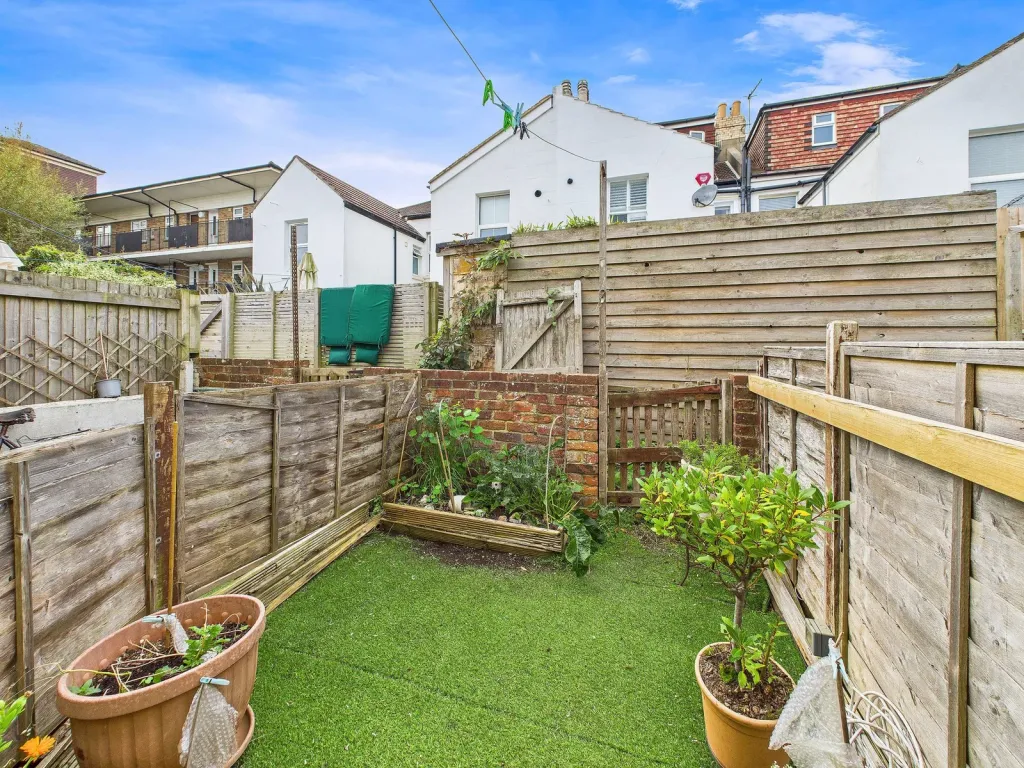 Property photo 3 of 8 Cam03987G0-Pr0231-Still007_1759418262944