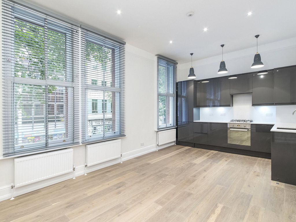 Property photo 1 of 12 Shaftesbury Avenue
