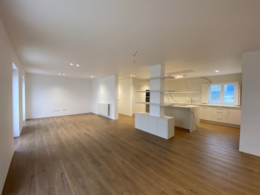 Property photo 1 of 29