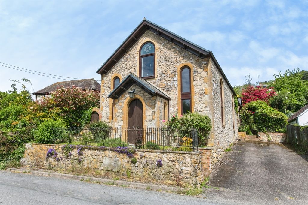 Property photo 1 of 20