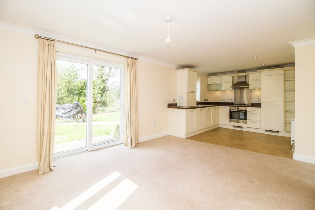 Property photo 2 of 9 31590