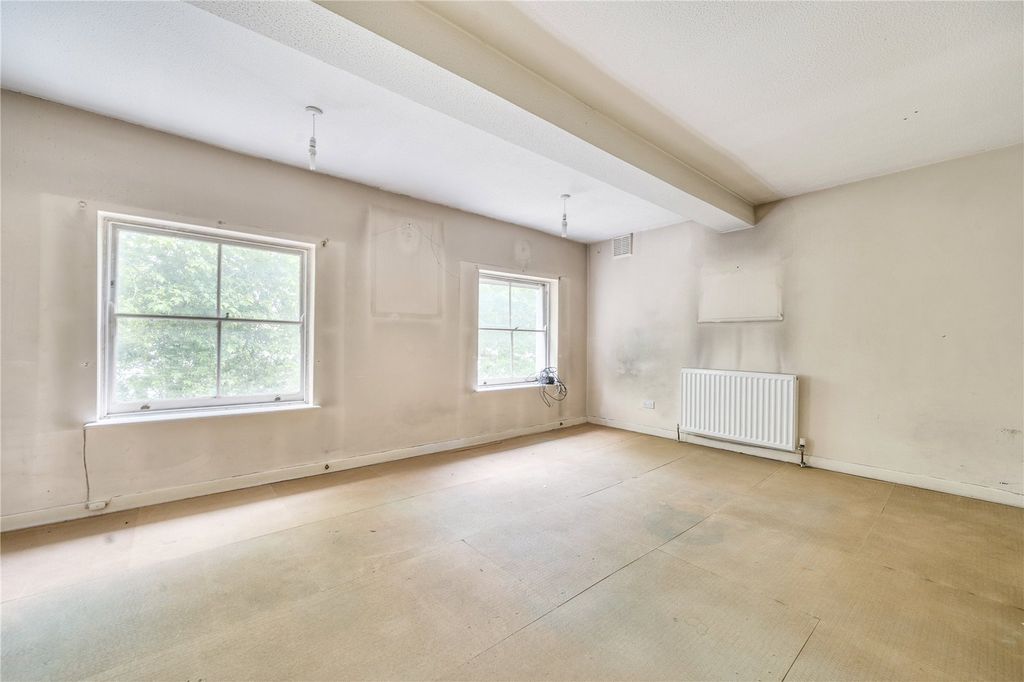 Property photo 2 of 9 Picture No. 01