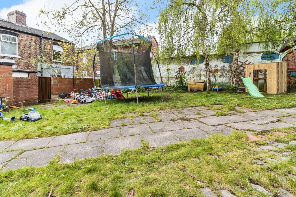 Property photo 3 of 3