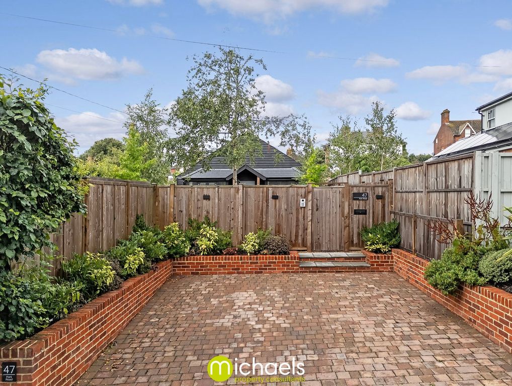 Property photo 3 of 25
