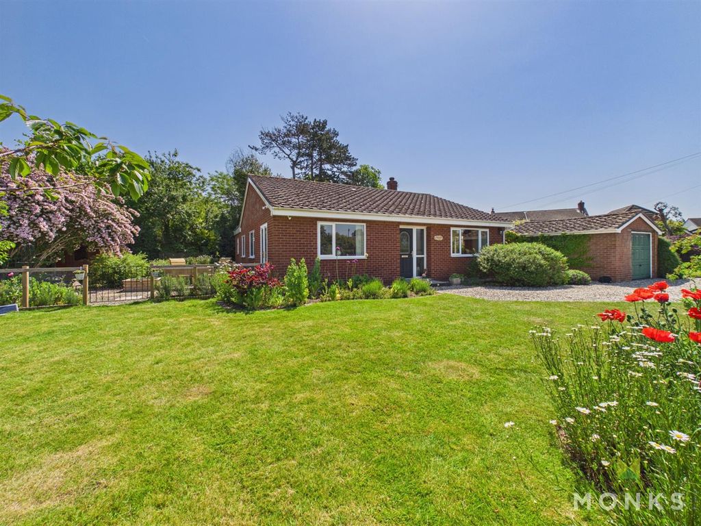 Property photo 1 of 44 Cam05160G0-Pr0088-Still046.Jpg