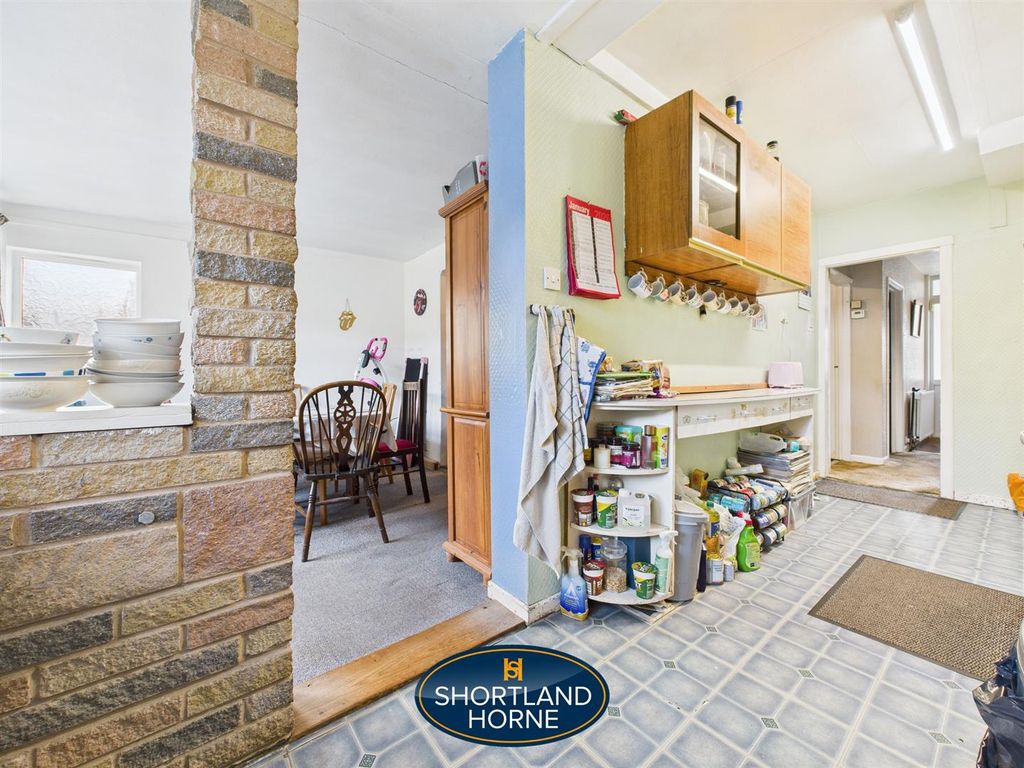 Property photo 3 of 17 Cam04377G0-Pr0081-Still003.Jpg