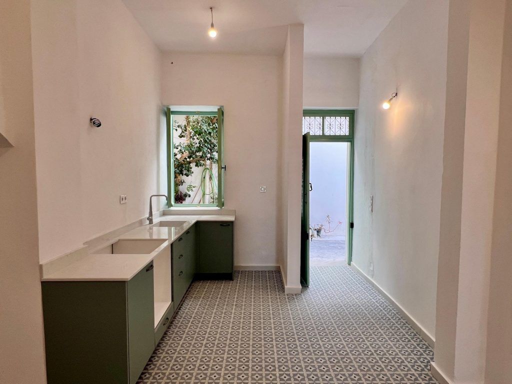 Property photo 3 of 25