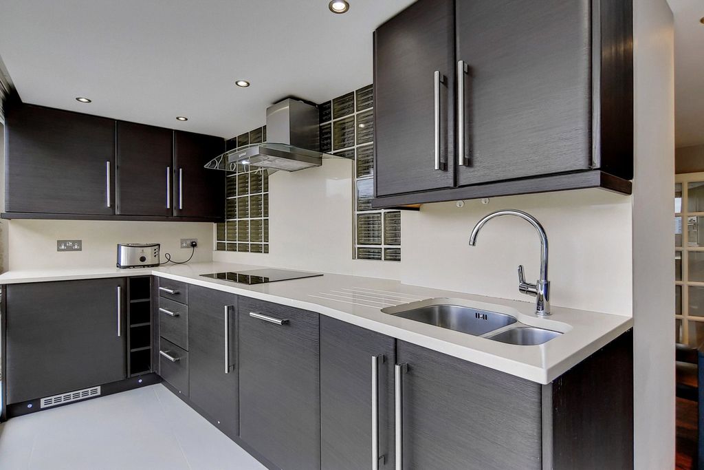 Property photo 2 of 12 Picture No. 01