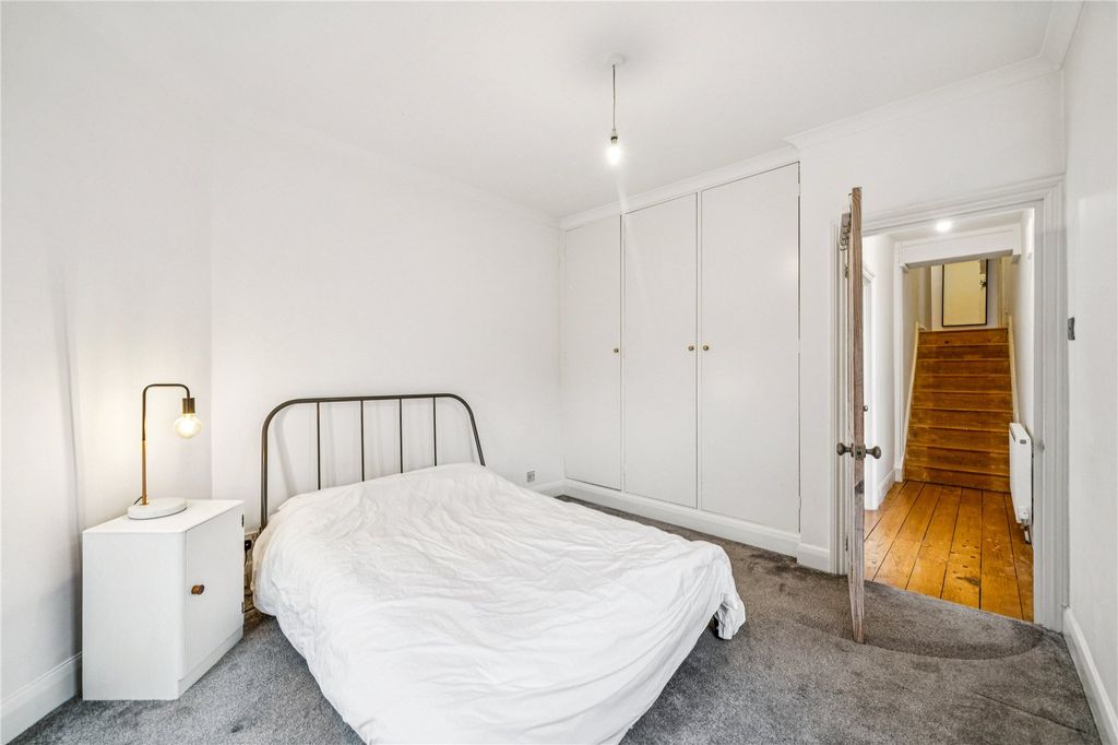 Property photo 3 of 7 Picture No. 15