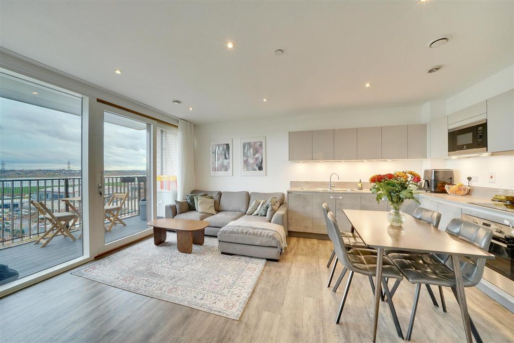 Property photo 1 of 13 Dsc06054-Dsc06058.Jpg