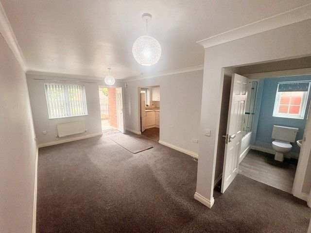 Property photo 2 of 13 Image