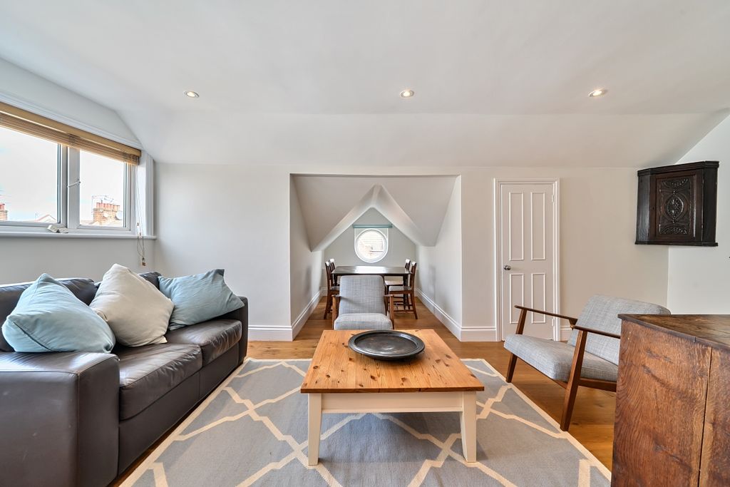 Property photo 1 of 12 Tamworth