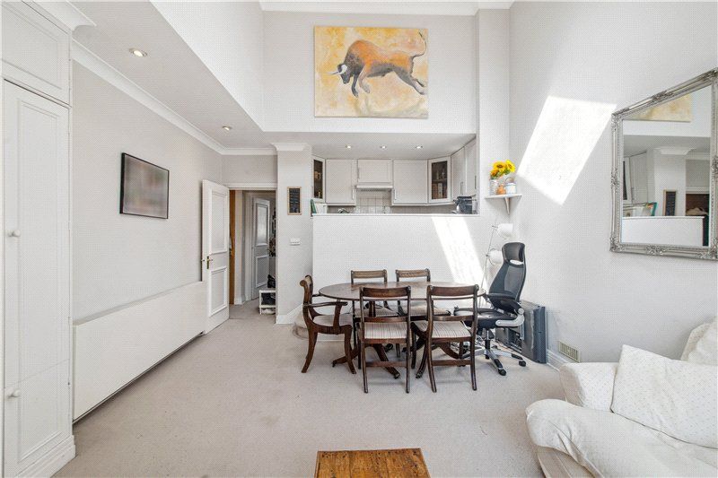 Property photo 3 of 6 Dining Area