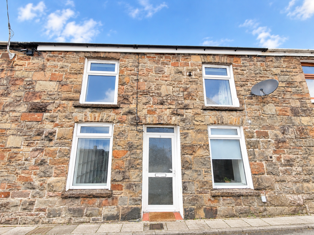 Property photo 1 of 18