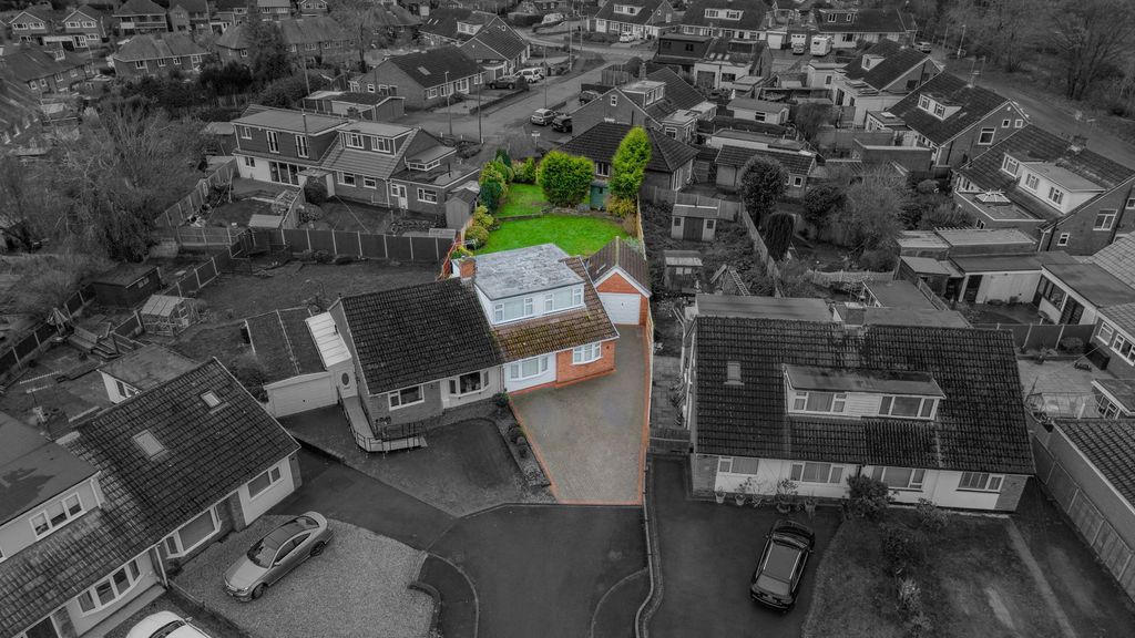 Property photo 2 of 41