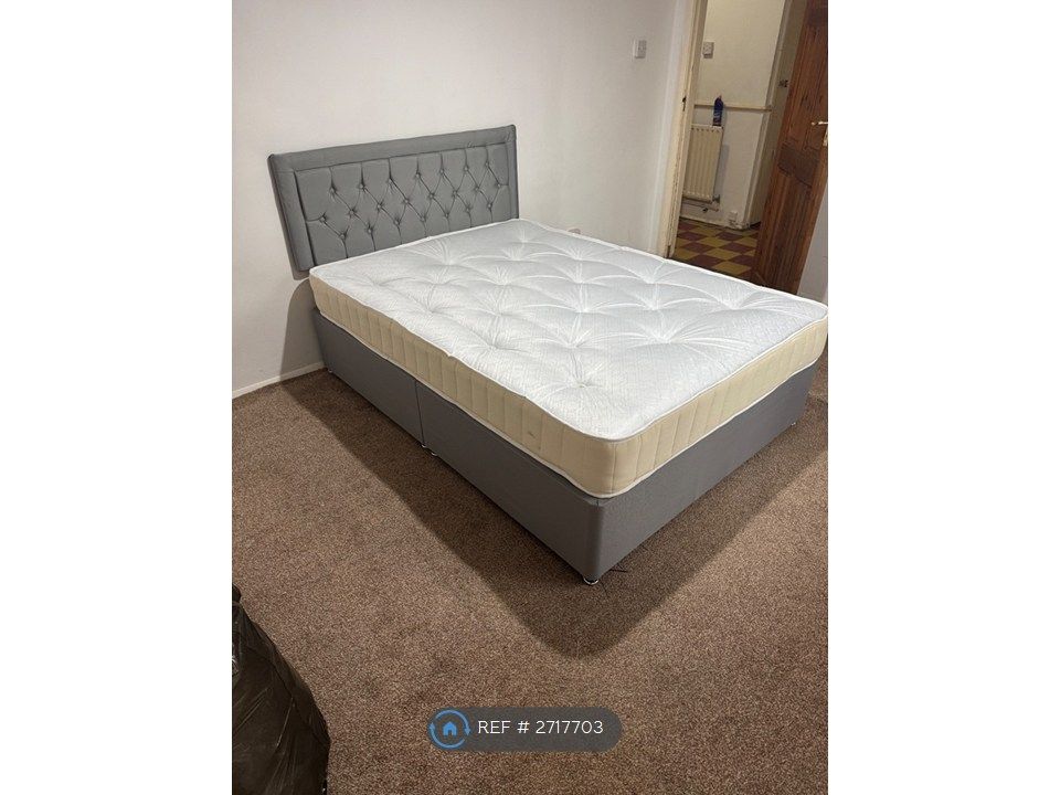 Property photo 2 of 5 Brand New Bed