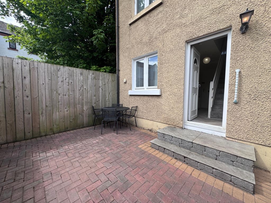 Property photo 3 of 22