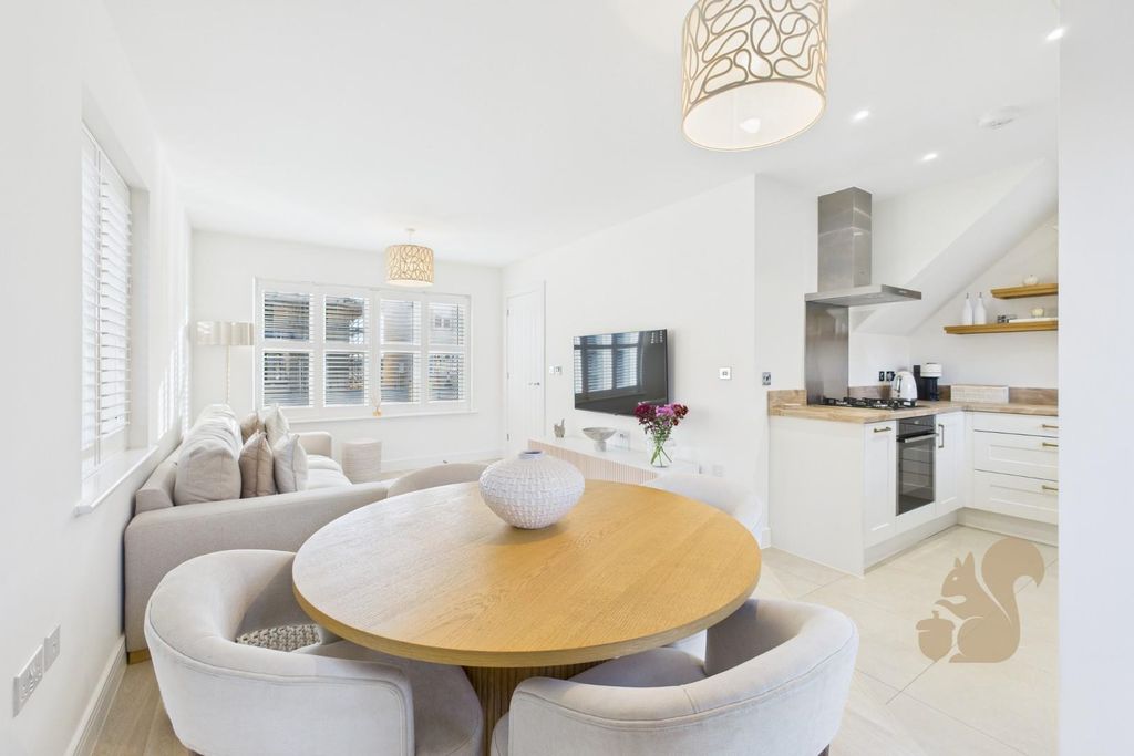 Property photo 2 of 21 Cam01254G0-Pr0377-Still006.Jpg