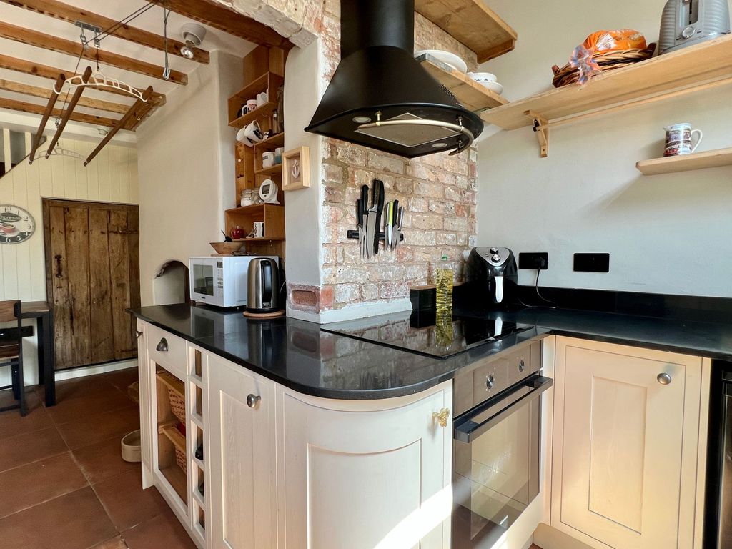 Property photo 1 of 16 Kitchen