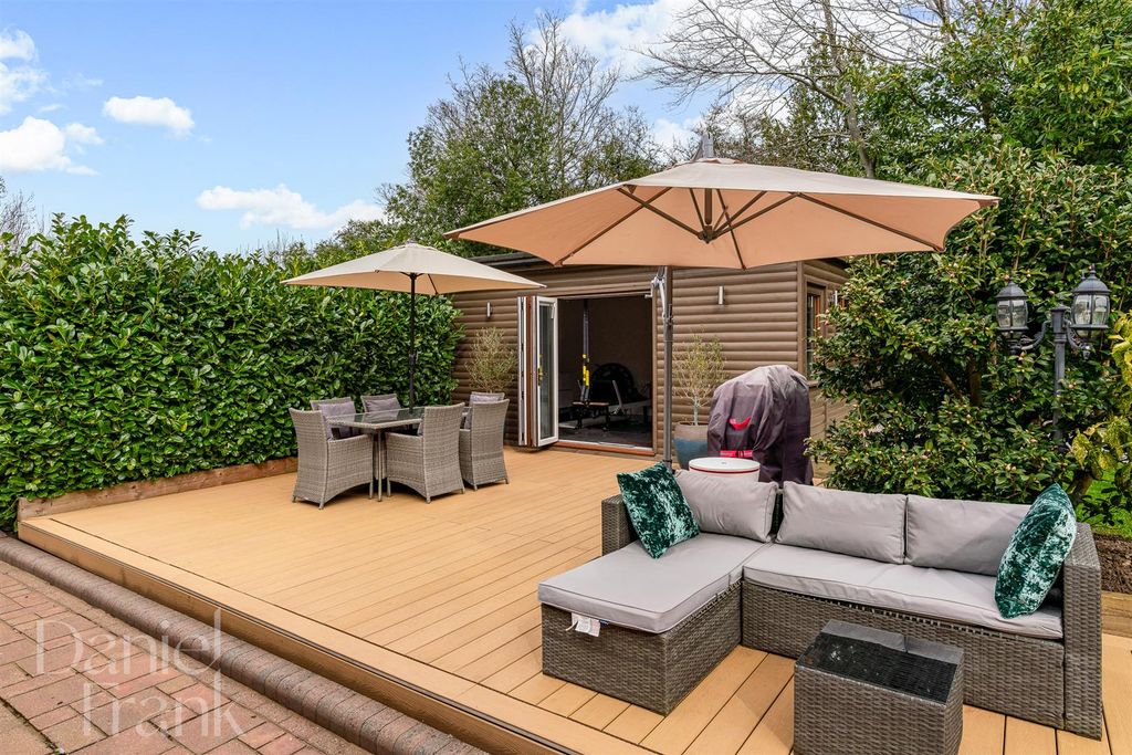 Additional image 45 of 5 bed detached house for saleWest View, Loughton IG10