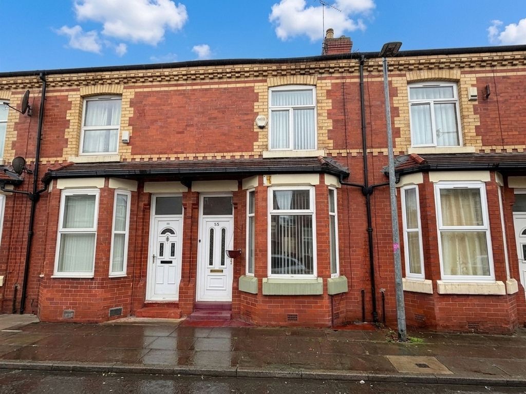Property photo 1 of 12