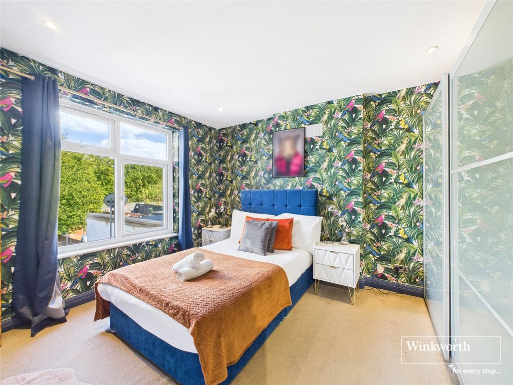 Property photo 2 of 12 Master Bedroom