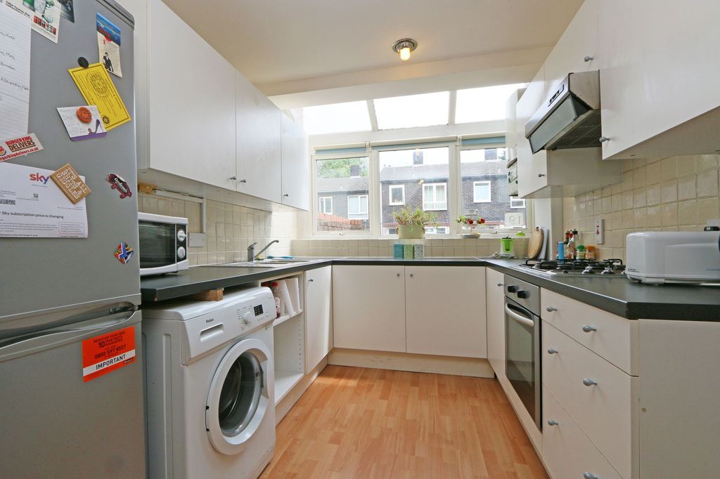 Property photo 3 of 9