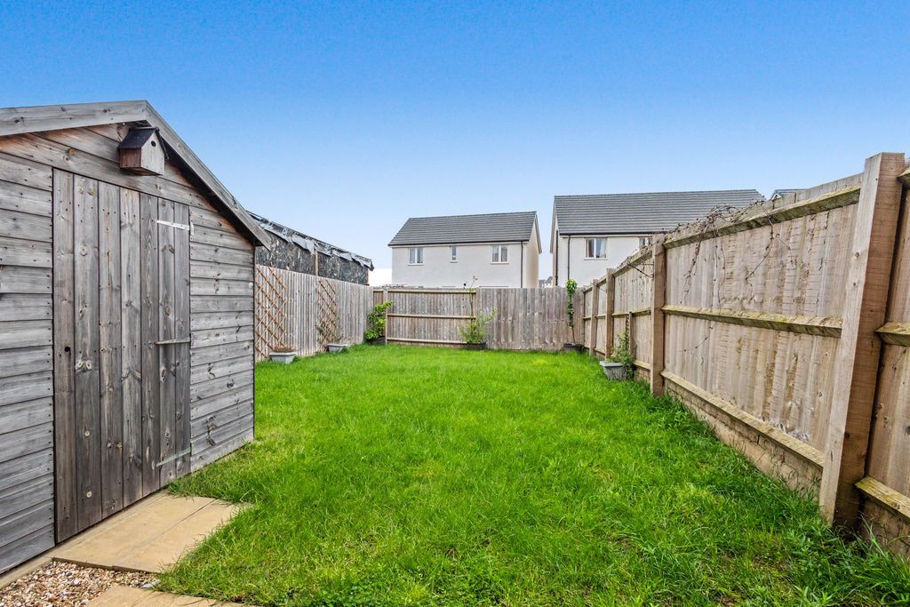 Property photo 2 of 14 Photo 8