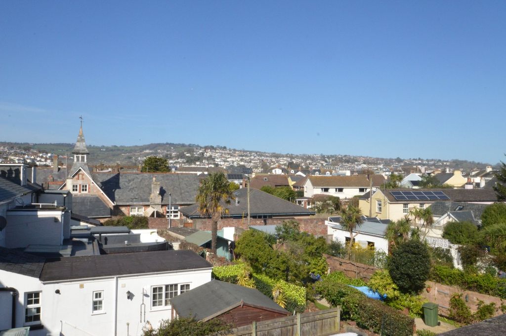 Property photo 3 of 12 Picture No. 16