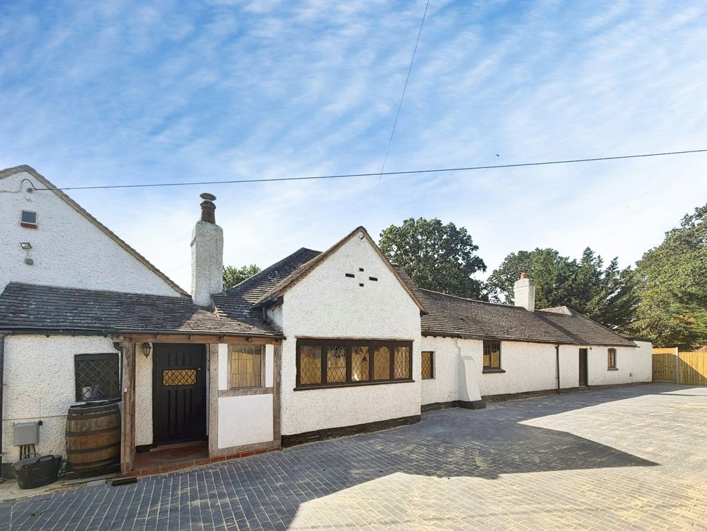 Property photo 1 of 19 Pbox-Img.Jpg