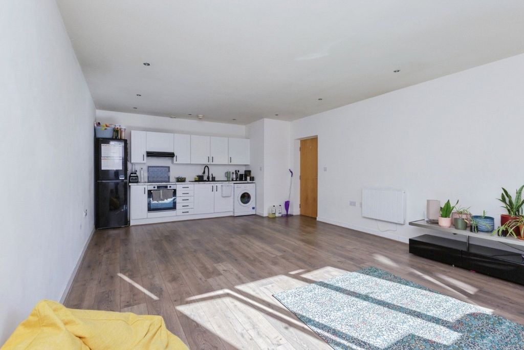Property photo 3 of 17 Picture No. 03