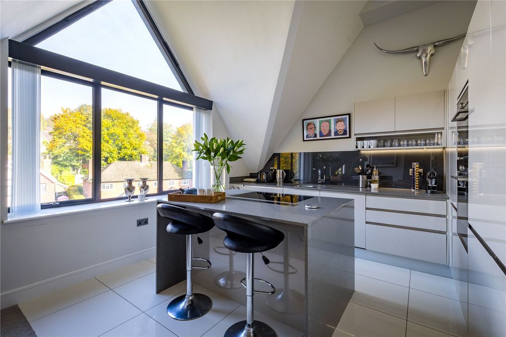 Property photo 3 of 32 Picture No. 43