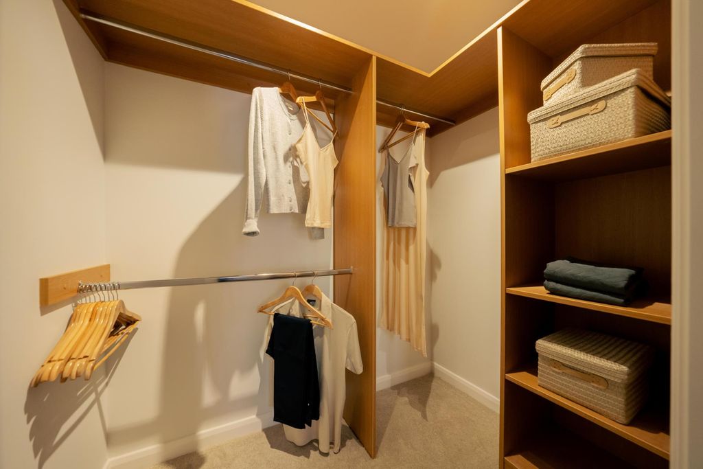Property photo 3 of 21 Matcham Grange, Harrogate - Walk In Wardrobe