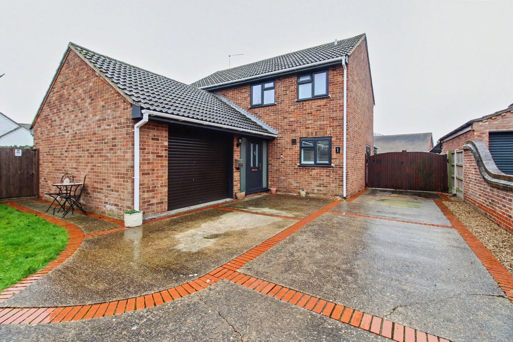 Property photo 1 of 41