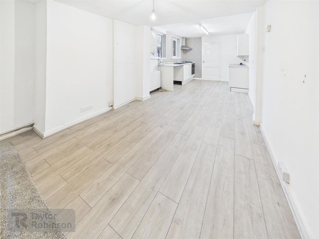 Property photo 3 of 11 Cam02600G0-Pr0666-Still006.Jpg