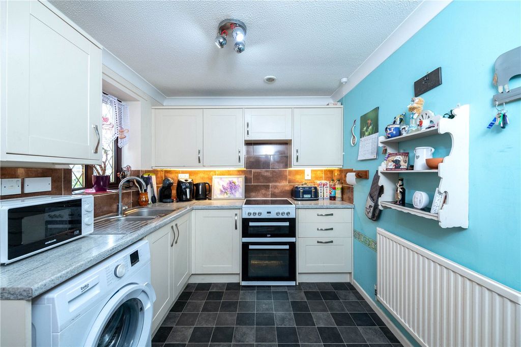 Property photo 3 of 10 Picture No. 14