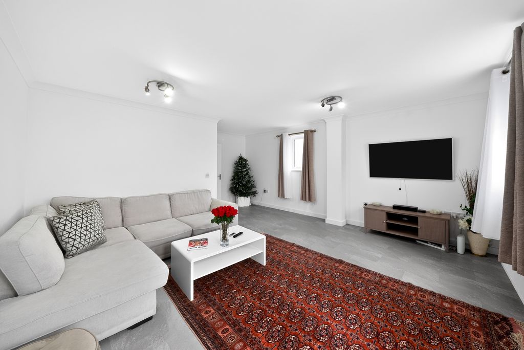 Property photo 3 of 22 Reception Room