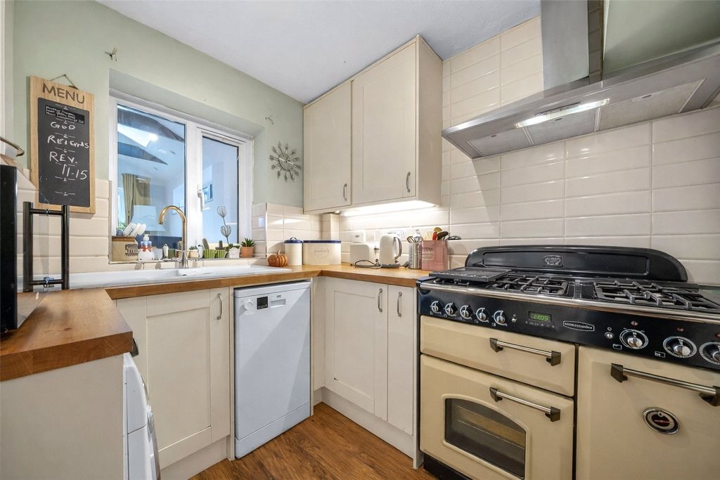 Property photo 3 of 15 Picture No. 29