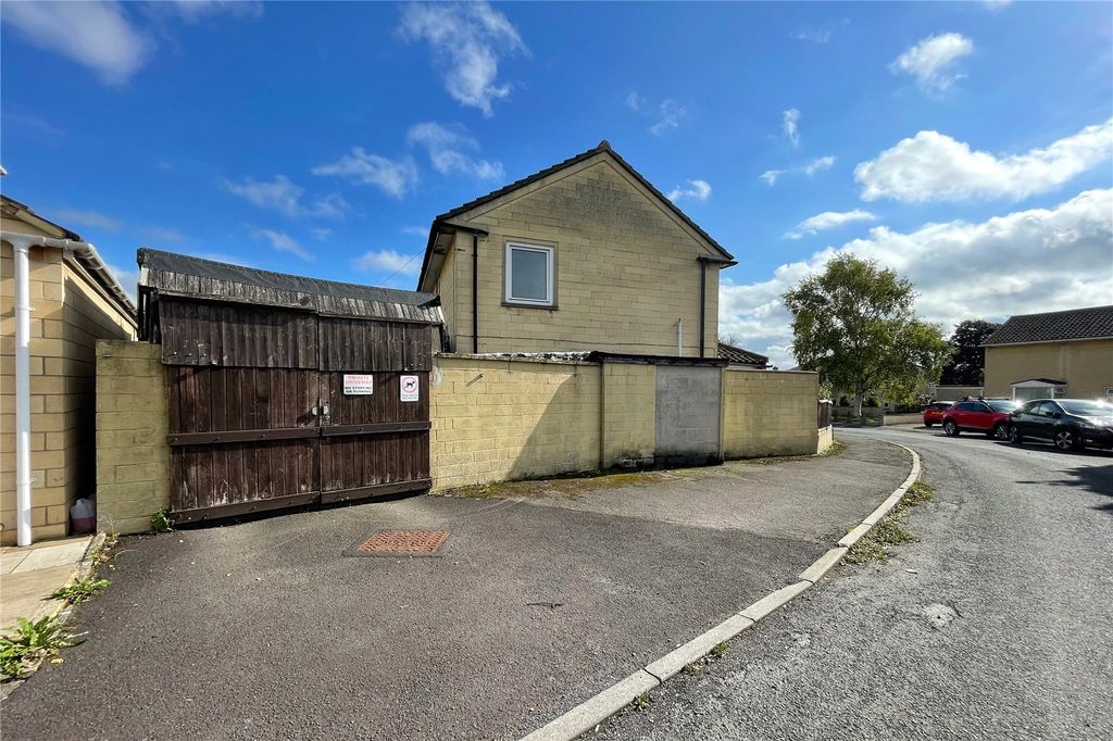 Property photo 2 of 11 Picture No. 03