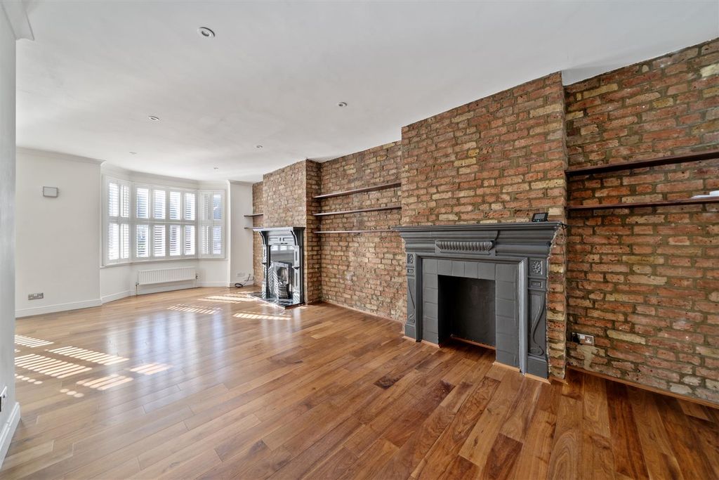 Property photo 1 of 12 Reception Room